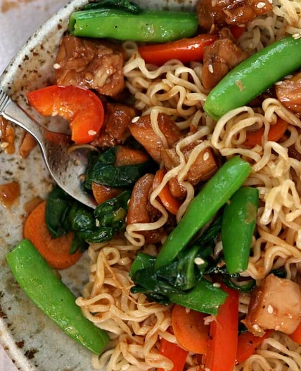 Instant Pot Honey Bourbon Chicken Noodle Bowls