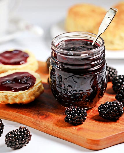 Easy Seedless Blackberry Jam