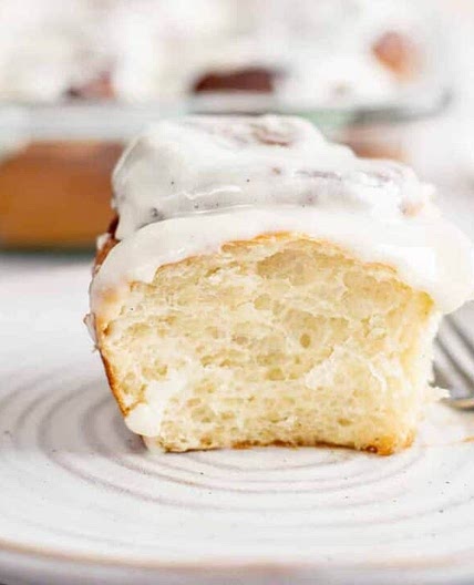 Fluffy Sourdough Cinnamon Rolls