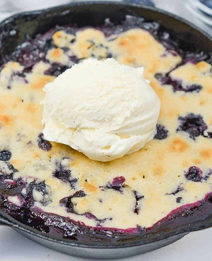 Easy Blueberry Cobbler