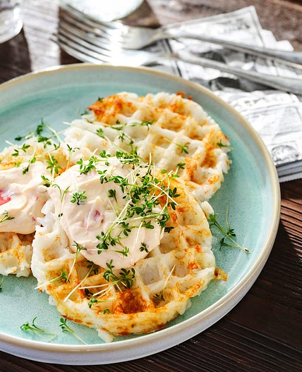 Knusprige Reiswaffeln mit PaprikaQuark