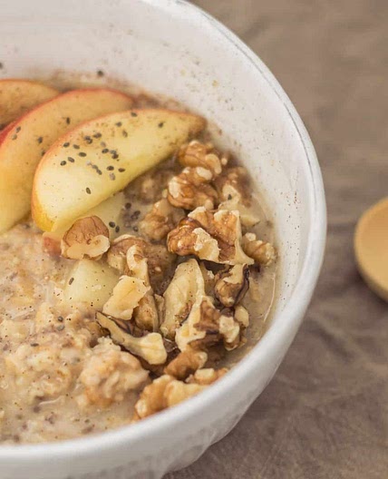 Delicious Vegan Apple Pie Oatmeal