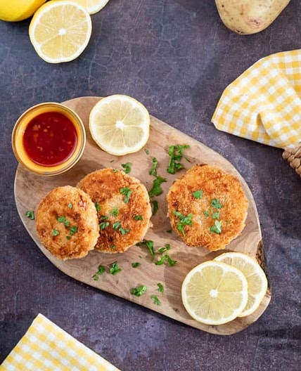 Simple Thai Sweet Chilli Salmon Fishcakes With Potato