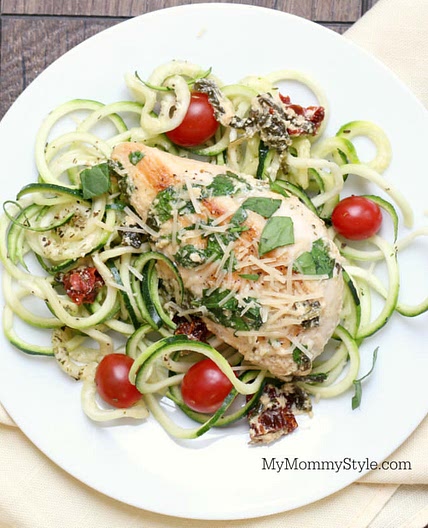 Lean and Green Garlic Chicken with Zoodles