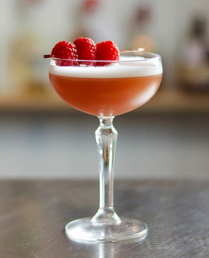 French Martini Cocktail Recipe