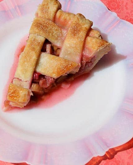 Rhubarb Pie with Lattice Crust