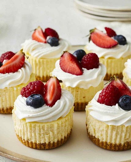 Mixed Berry Cheesecake Cupcakes