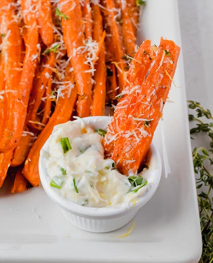 Parmesan Carrot Fries with Parmesan Aioli