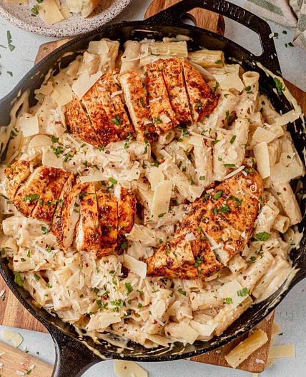 Garlic Parmesan Chicken Pasta