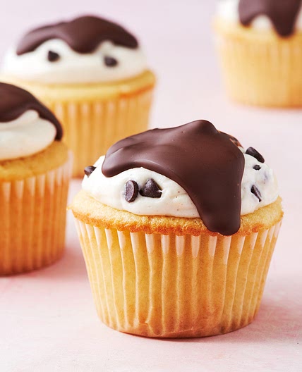 Cannoli Cupcakes