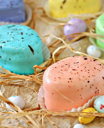Easter Egg Petit Fours