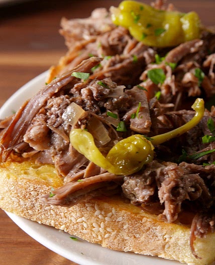 Slow Cooker Mississippi Roast