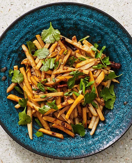 Spicy and Sour Sichuan-Style Stir-Fried Potatoes