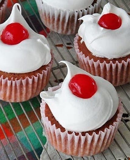 3 Ingredient Cherry Cupcakes