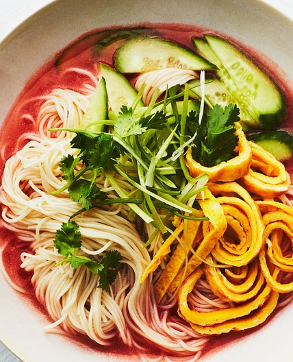 Noodles with Chilled Tomato Broth