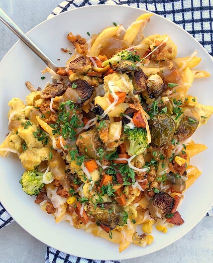 Thanksgiving Leftovers Poutine (Vegan, Dairy-Free, Egg-Free)