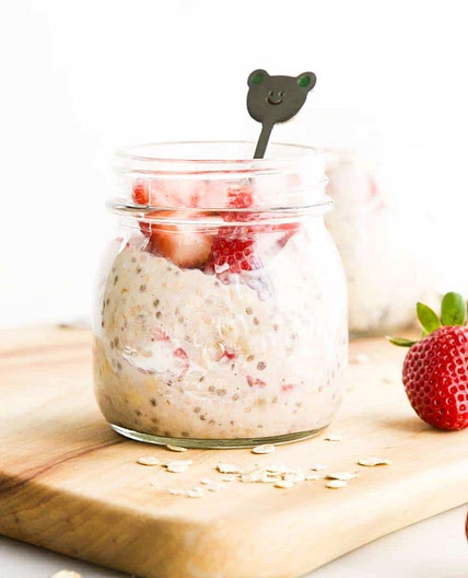 Strawberry Overnight Oats