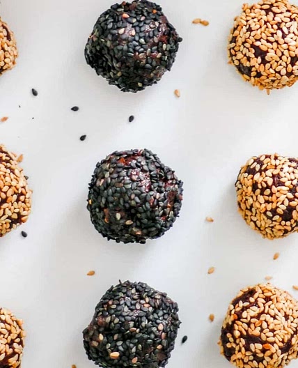 Chocolate Tahini Date Balls
