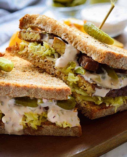 Vegan Tempeh Reuben