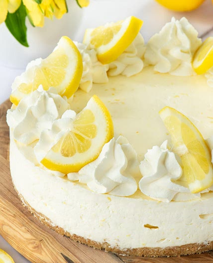 Easy Lemon Cheesecake (No Bake)