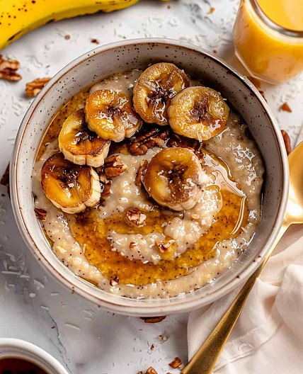 Oatmeal With Coconut Milk And Caramelized Bananas