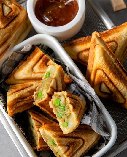 Samosa jaffles recipe