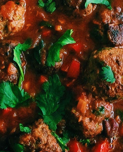 Meatball black bean chilli