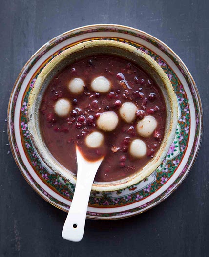 Sweet Red Bean Soup Tang Yuan (Hong Dou Tang)