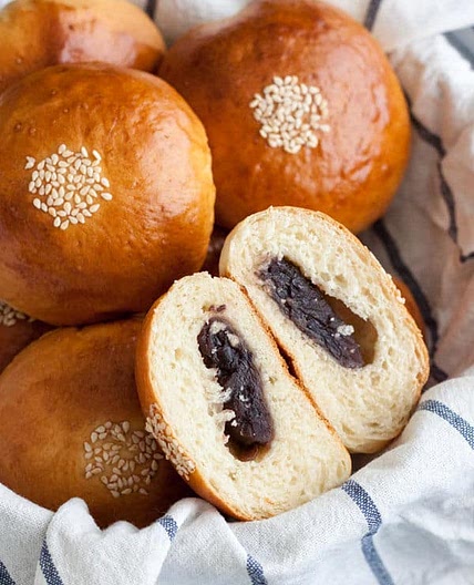 Anpan (Japanese Red Bean Bun)
