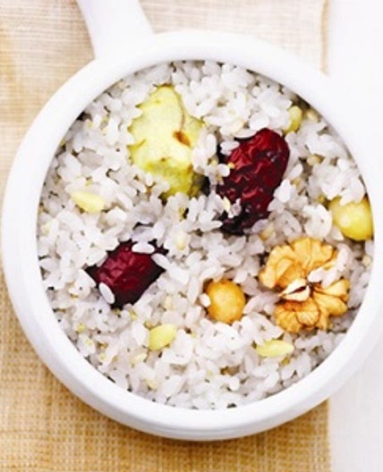 견과류 영양솥밥