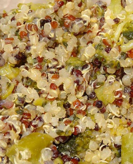 Cheesy Broccoli Quinoa