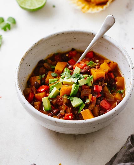 BUTTERNUT SQUASH & BLACK BEAN CHILI