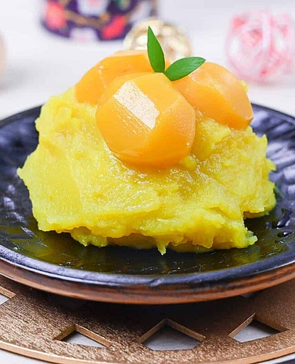 Kuri Kinton (Japanese Sweet Potato Mash with Candied Chestnuts)