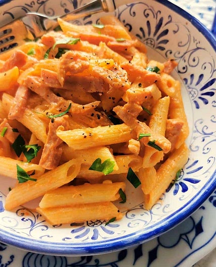 Creamy Ham and Tomato Penne al Baffo