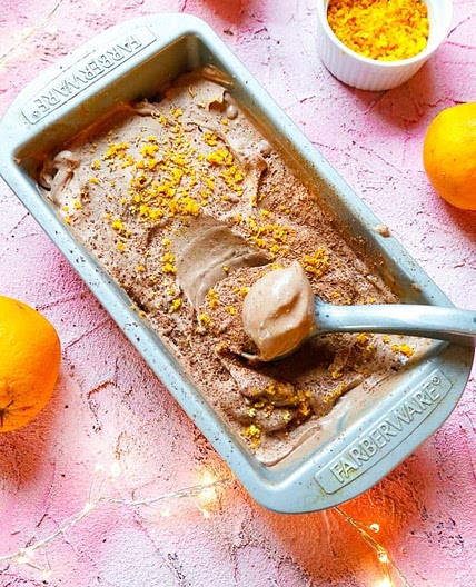 HOMEMADE CHOCOLATE ORANGE ICE CREAM RECIPE