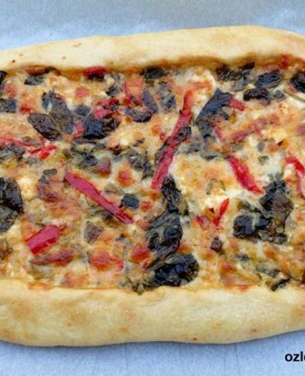 Turkish Flat Breads with Spinach, Feta and Peppers; Peynirli Pide