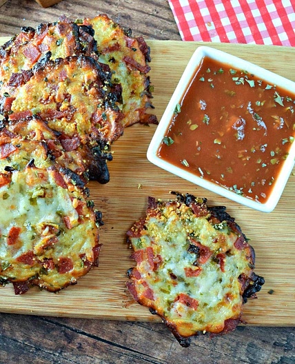 Keto-friendly Pepperoni Pizza Cheese Crisps