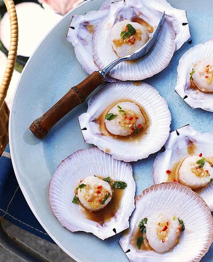 Scallops with ginger and lemongrass