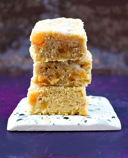 Apricot & Coconut Flapjacks (no-bake oat bars)