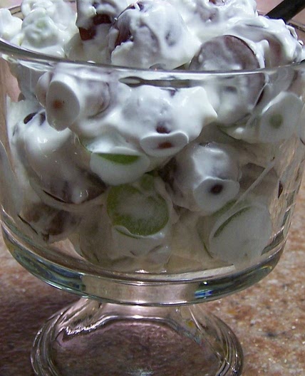 Easy Grape Salad