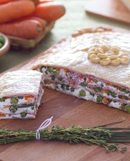 Sfogliata con cotto, ricotta e verdure