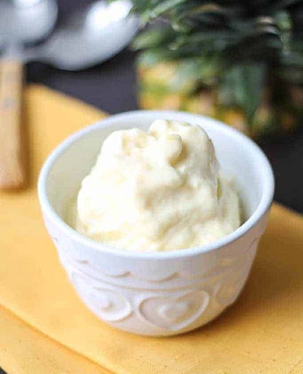 Homemade Frozen Yogurt with Pineapple