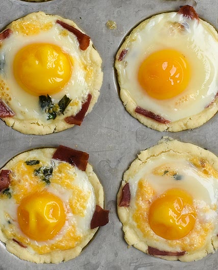 Low-FODMAP Egg Cups with (Turkey) Bacon and Cheese; Gluten-free