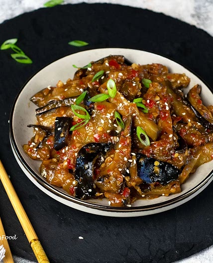 Chinese Eggplant with Spicy Garlic Sauce