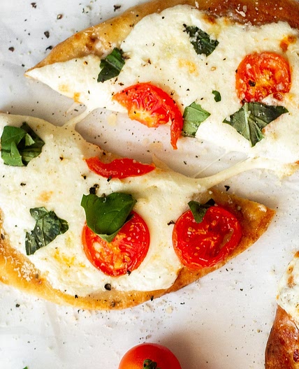 Air Fryer Naan Pizza