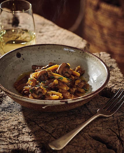 French Onion & Brown Button Mushroom Pasta