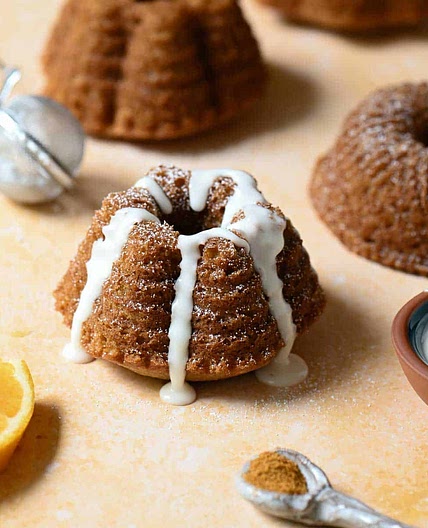 Mace Spiced Mini Bundt Cakes