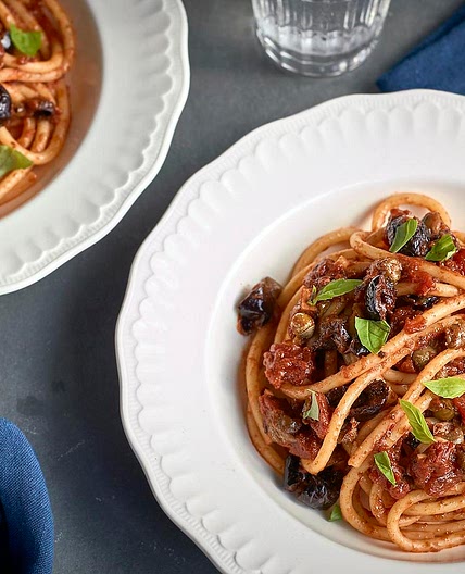 Linguine alla puttanesca
