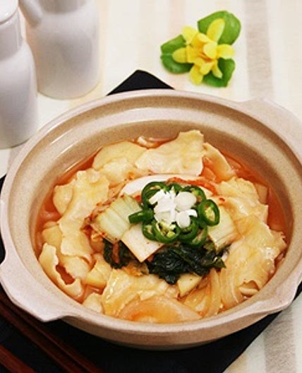 김치수제비