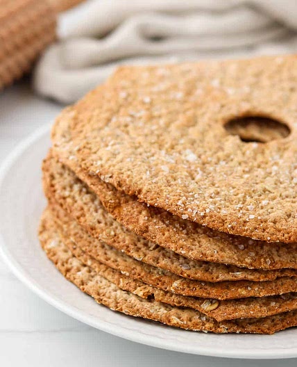 Easy Swedish Crispbread (Knäckebröd)